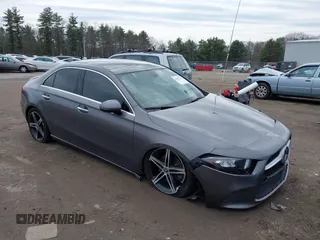 2020 Mercedes-Benz A 220 z VIN W1K3G4EB6LJ227398, wystawiony jako IAAI lot #42005725 z przebiegiem 51 604 mil mil oraz . Historia ofert i sprzedaży dostępna na DreamBid. Obrazek 1.