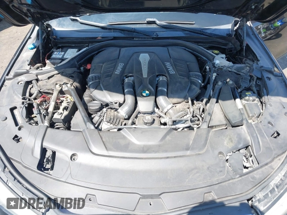 2017 BMW 7 Series 750i with VIN WBA7F0C37HGM22205, listed as a IAAI auction lot 40033800 with 70,581 mi miles. Bid and sale history available at carsss.com. Image 10.