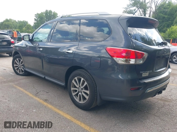 2014 Nissan Pathfinder Platinum with VIN 5N1AR2MM7EC723672, listed as a IAAI auction lot 42532350 with 151,566 mi miles and . Bid and sale history available at DreamBid. Image 3.