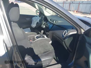 2016 Nissan Rogue SL with VIN 5N1AT2MV1GC760956, listed as a IAAI auction lot 41689234 with 171,157 mi miles and . Bid and sale history available at DreamBid. Image 5.