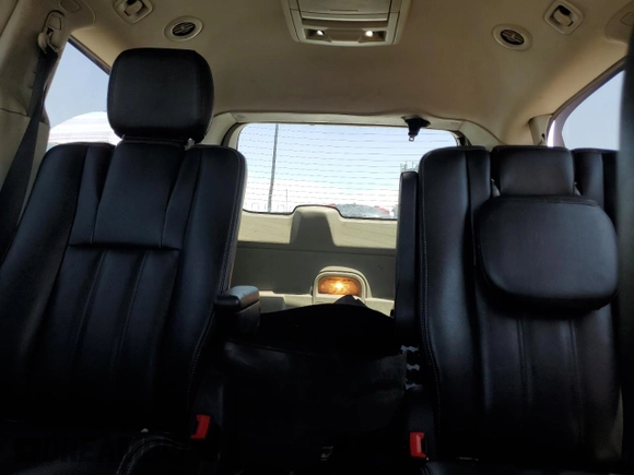2015 Chrysler Town & Country Touring with VIN 2C4RC1BG6FR534200, listed as a Copart auction lot 55086895 with 206,483 mi miles and Salvage Title. Bid and sale history available at DreamBid. Image 10.