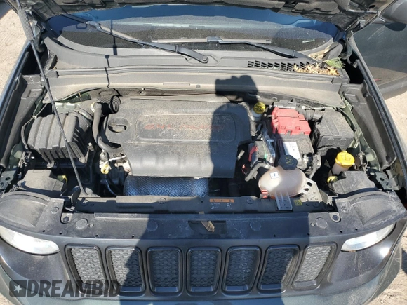 2021 Jeep Renegade Sport with VIN ZACNJCAB8MPM32790, listed as a Copart auction lot 46588925 with 52,146 mi miles and Salvage title. Bid and sale history available at DreamBid. Image 12.