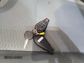 2018 Ram 1500 Express с VIN 1C6RR7FT0JS255526, выставлен на аукционе IAAI как лот 42632717 с пробегом 184 977 миль миль и . История ставок и продаж доступна на DreamBid. Изображение 13.