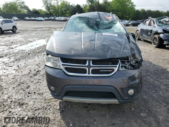 2017 Dodge Journey SXT with VIN 3C4PDCBG2HT533772, listed as a Copart auction lot 54729535 with 160,376 mi miles and Salvage title. Bid and sale history available at DreamBid. Image 5.