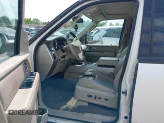 2012 Ford Expedition Limited with VIN 1FMJU1K52CEF29279, listed as a IAAI auction lot 42120438 with Not provided miles and . Bid and sale history available at DreamBid. Image 5.