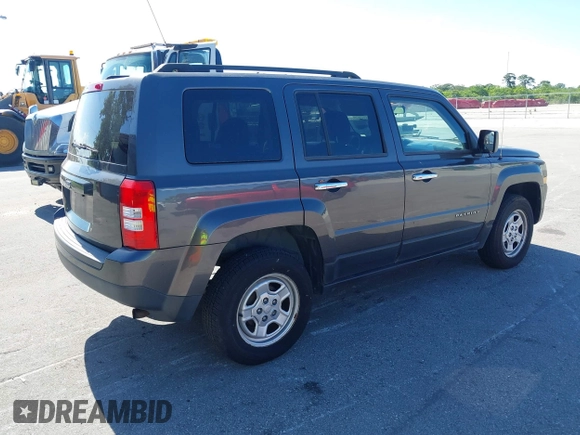 2014 Jeep Patriot Sport with VIN 1C4NJPBA5ED842849, listed as a IAAI auction lot 42530106 with 270,570 mi miles and . Bid and sale history available at DreamBid. Image 4.