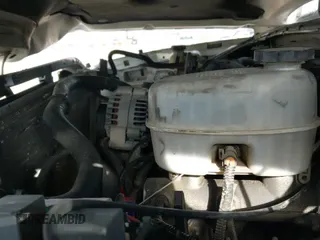 2004 Chevrolet Silverado 2500 LT с VIN 1GCGK23U64F112663, выставлен на аукционе IAAI как лот 41040200 с пробегом 264 252 миль миль и . История ставок и продаж доступна на DreamBid. Изображение 16.