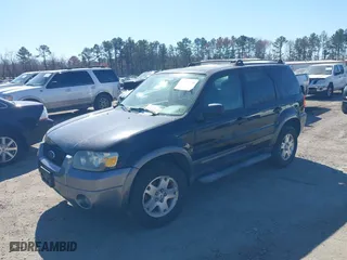 2006 Ford Escape XLT with VIN 1FMCU931X6KB64889, listed as a IAAI auction lot 41779430 with 202,177 mi miles. Bid and sale history available at carsss.com. Image 2.