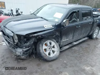 2019 Ram 1500 Big Horn z VIN 1C6SRFFT6KN811253, wystawiony jako IAAI lot #41071264 z przebiegiem 83 624 mil mil oraz . Historia ofert i sprzedaży dostępna na DreamBid. Obrazek 17.