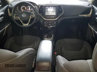 2017 Jeep Cherokee Latitude with VIN 1C4PJLCBXHD232099, listed as a Copart auction lot 55359125 with 61,639 mi miles and Clean title. Bid and sale history available at DreamBid. Image 8.