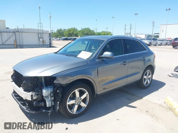 2015 Audi Q3 Prestige with VIN WA1GFCFS7FR013818, listed as a IAAI auction lot 41975076 with 60,295 mi miles and . Bid and sale history available at DreamBid. Image 19.