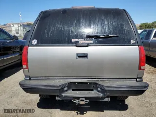1999 Chevrolet Tahoe with VIN 3GNEK18R5XG184695, listed as a Copart auction lot 67697224 with 135,316 mi miles and Salvage Title. Bid and sale history available at carsss.com. Image 6.