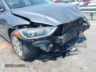 2018 Hyundai Elantra SE z VIN KMHD74LF5JU578847, wystawiony jako IAAI lot #41264708 z przebiegiem Nie podano mil oraz . Historia ofert i sprzedaży dostępna na DreamBid. Obrazek 6.