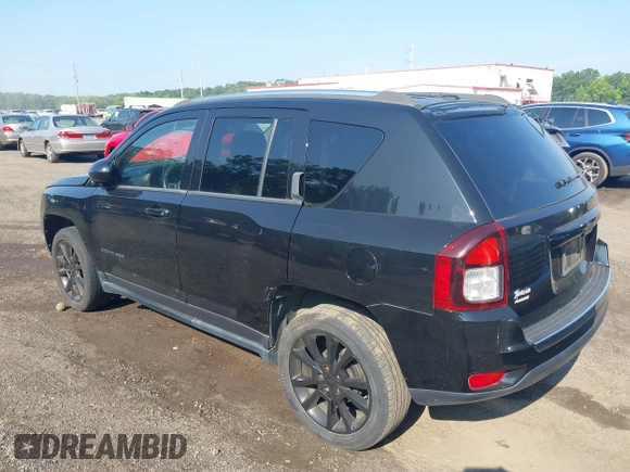 2016 Jeep Compass Latitude z VIN 1C4NJCEA3GD547417, wystawiony jako IAAI lot #42692113 z przebiegiem 155 604 mil mil oraz . Historia ofert i sprzedaży dostępna na DreamBid. Obrazek 3.