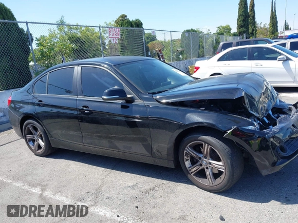 2013 BMW 3 Series 320i с VIN WBA3B1C57DK128344, выставлен на аукционе IAAI как лот 42259273 с пробегом 105 213 миль миль и . История ставок и продаж доступна на DreamBid. Изображение 13.