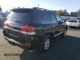 2016 Toyota Land Cruiser z VIN JTMCY7AJ9G4040845, wystawiony jako Copart lot #41391163 z przebiegiem 87 293 mil mil oraz . Historia ofert i sprzedaży dostępna na DreamBid. Obrazek 3.