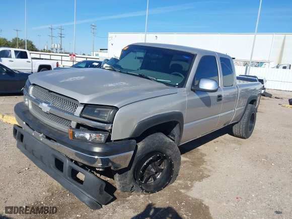 2004 Chevrolet Silverado 1500 Work Truck with VIN 2GCEC19V841321618, listed as a IAAI auction lot 41007828 with 208,620 mi miles. Bid and sale history available at carsss.com. Image 17.