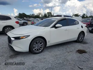 2020 Mazda 3 with VIN 3MZBPABLXLM133686, listed as a Copart auction lot 62118765 with 27,709 mi miles and Non repairable. Bid and sale history available at DreamBid. Image 1.