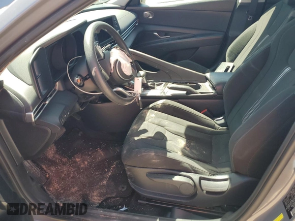 2022 Hyundai Elantra SEL z VIN KMHLM4AG4NU305405, wystawiony jako Copart lot #52662805 z przebiegiem 37 329 mil mil oraz Szkoda całkowita • Salvage title. Historia ofert i sprzedaży dostępna na DreamBid. Obrazek 7.