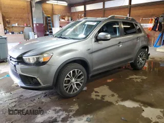 2018 Mitsubishi Outlander ES z VIN JA4AR3AU4JU019779, wystawiony jako Copart lot #65495395 z przebiegiem 111 143 mil mil oraz Szkoda całkowita • Salvage title. Historia ofert i sprzedaży dostępna na DreamBid. Obrazek 1.