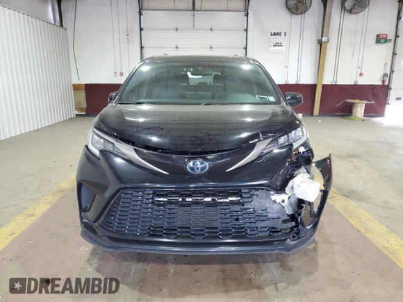 2021 Toyota Sienna XSE with VIN 5TDDRKEC5MS029633, listed as a Copart auction lot 54865605 with 320,217 mi miles and Salvage title. Bid and sale history available at DreamBid. Image 5.