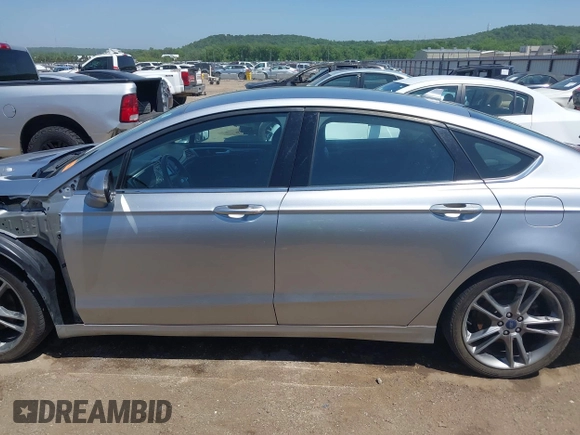 2020 Ford Fusion SEL with VIN 3FA6P0CDXLR196124, listed as a IAAI auction lot 42244231 with 99,306 mi miles and . Bid and sale history available at DreamBid. Image 15.