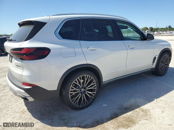 2024 BMW X5 sDrive40i with VIN 5UX13EU00R9S43348, listed as a Copart auction lot 49572065 with 0 mi miles and Salvage Title. Bid and sale history available at carsss.com. Image 3.