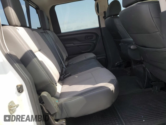 2018 Nissan Titan SV with VIN 1N6AA1EK7JN545339, listed as a Copart auction lot 63322154 with 113,163 mi miles and Salvage Title. Bid and sale history available at carsss.com. Image 10.