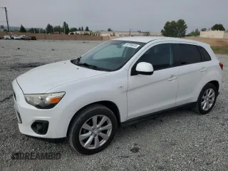 2015 Mitsubishi Outlander ES z VIN 4A4AR3AU9FE001357, wystawiony jako Copart lot #58755615 z przebiegiem 168 399 mil mil oraz Szkoda całkowita • Salvage title. Historia ofert i sprzedaży dostępna na DreamBid. Obrazek 1.