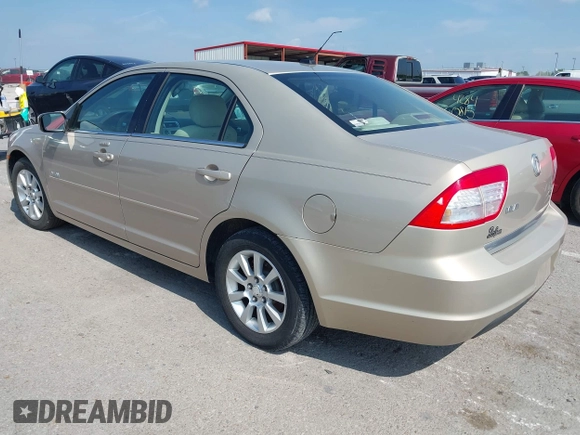 2008 Mercury Milan z VIN 3MEHM07Z58R612944, wystawiony jako IAAI lot #42836045 z przebiegiem 215 210 mil mil oraz . Historia ofert i sprzedaży dostępna na DreamBid. Obrazek 3.