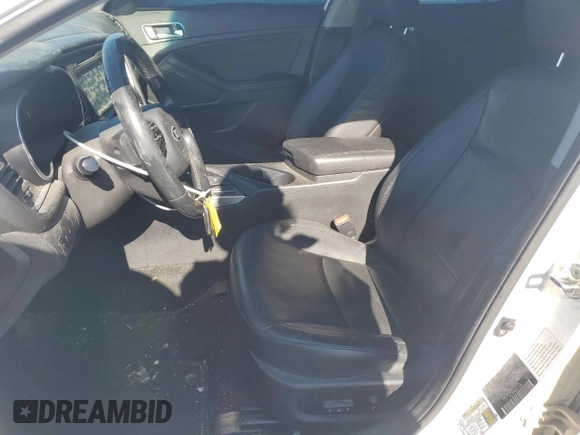 2014 Kia Optima EX z VIN KNAGN4AD8E5070636, wystawiony jako Copart lot #46328215 z przebiegiem 115 357 mil mil oraz Nie do naprawy • Non repairable. Historia ofert i sprzedaży dostępna na DreamBid. Obrazek 7.