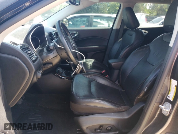 2018 Jeep Compass Limited z VIN 3C4NJDCBXJT222038, wystawiony jako Copart lot #64373335 z przebiegiem 121 822 mil mil oraz Szkoda całkowita • Salvage title. Historia ofert i sprzedaży dostępna na DreamBid. Obrazek 7.