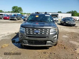 2017 Ford Explorer XLT z VIN 1FM5K8DH8HGA21577, wystawiony jako Copart lot #56298555 z przebiegiem 104 874 mil mil oraz Szkoda całkowita • Salvage title. Historia ofert i sprzedaży dostępna na DreamBid. Obrazek 14.