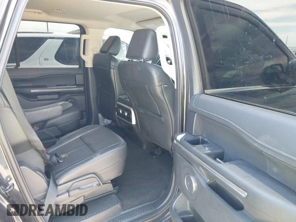 2024 Ford Expedition Max XLT with VIN 1FMJK1H87REA37010, listed as a IAAI auction lot 42169128 with 18,478 mi miles and . Bid and sale history available at DreamBid. Image 8.