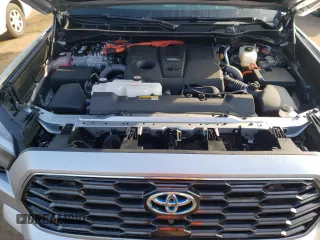 2023 Toyota Sequoia SR5 with VIN 7SVAAABA6PX015039, listed as a Copart auction lot 44925534 with 9,593 mi miles. Bid and sale history available at carsss.com. Image 11.
