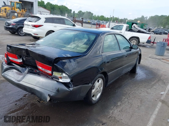 2000 Lexus ES 300 с VIN JT8BF28G4Y0268421, выставлен на аукционе IAAI как лот 42177441 с пробегом 227 151 миль миль и . История ставок и продаж доступна на DreamBid. Изображение 4.