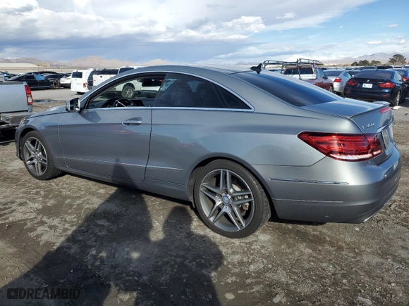 2014 Mercedes-Benz E-Class E 350 with VIN WDDKJ8JB0EF280890, listed as a Copart auction lot 45428125 with 121,492 mi miles and Salvage Title. Bid and sale history available at carsss.com. Image 2.