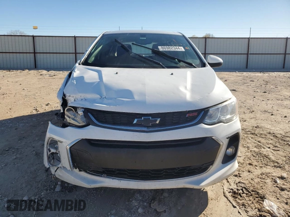 2018 Chevrolet Sonic LT z VIN 1G1JD6SH0J4131575, wystawiony jako Copart lot #86982344 z przebiegiem 81 862 mil mil oraz Szkoda całkowita • Salvage title. Historia ofert i sprzedaży dostępna na DreamBid. Obrazek 5.