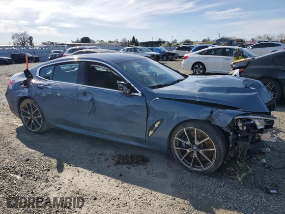 2020 BMW 8 Series M850i with VIN WBAGV8C03LCD56181, listed as a Copart auction lot 44647445 with 0 mi miles and Salvage Title. Bid and sale history available at carsss.com. Image 4.