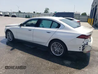 2024 BMW 5 Series 530i z VIN WBA43FJ00RCR49504, wystawiony jako Copart lot #57427265 z przebiegiem 30 326 mil mil oraz Szkoda całkowita • Salvage title. Historia ofert i sprzedaży dostępna na DreamBid. Obrazek 2.