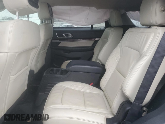 2017 Ford Explorer Platinum с VIN 1FM5K8HT3HGD16732, выставлен на аукционе Copart как лот 44816295 с пробегом 122 412 миль миль и Списание • Salvage title. История ставок и продаж доступна на DreamBid. Изображение 11.