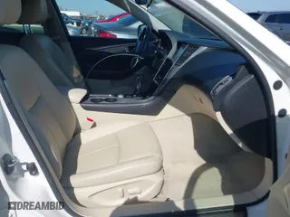 2017 Infiniti Q50 3.0t Signature Edition with VIN JN1EV7AP1HM743320, listed as a IAAI auction lot 41637148 with NaN miles. Bid and sale history available at carsss.com. Image 5.