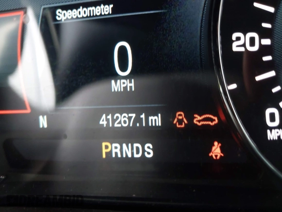 2018 Lincoln MKC Reserve with VIN 5LMTJ3DH6JUL08255, listed as a IAAI auction lot 42095399 with 41,267 mi miles and . Bid and sale history available at DreamBid. Image 15.