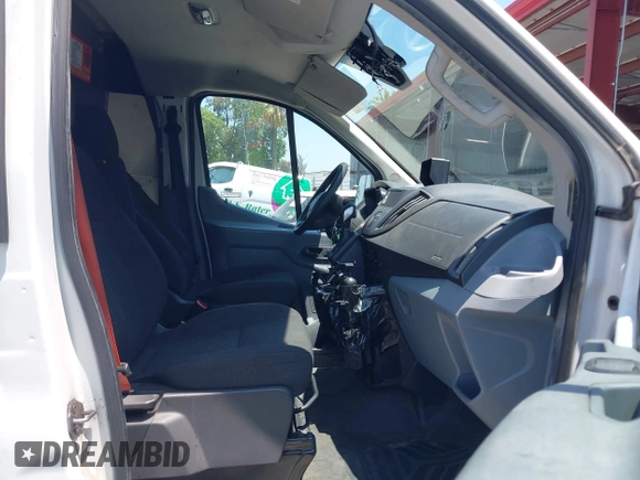 2016 Ford Transit Cargo with VIN 1FTYE1YM5GKB35426, listed as a IAAI auction lot 42402672 with 211,505 mi miles and . Bid and sale history available at DreamBid. Image 5.