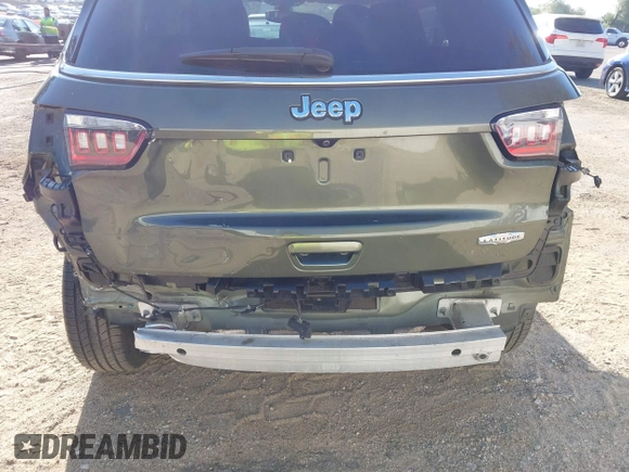 2018 Jeep Compass Latitude with VIN 3C4NJCBB2JT462065, listed as a IAAI auction lot 41985263 with 38,863 mi miles. Bid and sale history available at carsss.com. Image 19.