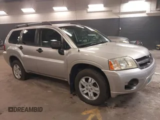 2008 Mitsubishi Endeavor LS z VIN 4A4MN21S48E043584, wystawiony jako IAAI lot #41942783 z przebiegiem 185 338 mil mil oraz . Historia ofert i sprzedaży dostępna na DreamBid. Obrazek 1.