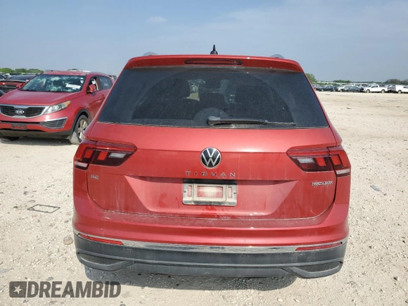 2022 Volkswagen Tiguan SE z VIN 3VV3B7AX8NM013029, wystawiony jako Copart lot #50613465 z przebiegiem 47 819 mil mil oraz Szkoda całkowita • Salvage title. Historia ofert i sprzedaży dostępna na DreamBid. Obrazek 6.