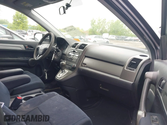 2011 Honda CR-V SE z VIN JHLRE4H47BC028132, wystawiony jako IAAI lot #42300244 z przebiegiem 185 258 mil mil oraz . Historia ofert i sprzedaży dostępna na DreamBid. Obrazek 5.