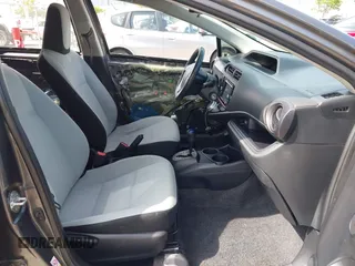 2016 Toyota Prius One с VIN JTDKDTB32G1134020, выставлен на аукционе IAAI как лот 42136215 с пробегом 102 529 миль миль и . История ставок и продаж доступна на DreamBid. Изображение 5.