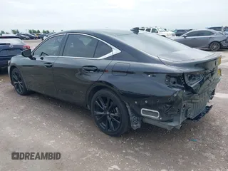 2022 Lexus ES 350 z VIN 58ADZ1B10NU124891, wystawiony jako IAAI lot #42422400 z przebiegiem 114 739 mil mil oraz . Historia ofert i sprzedaży dostępna na DreamBid. Obrazek 3.